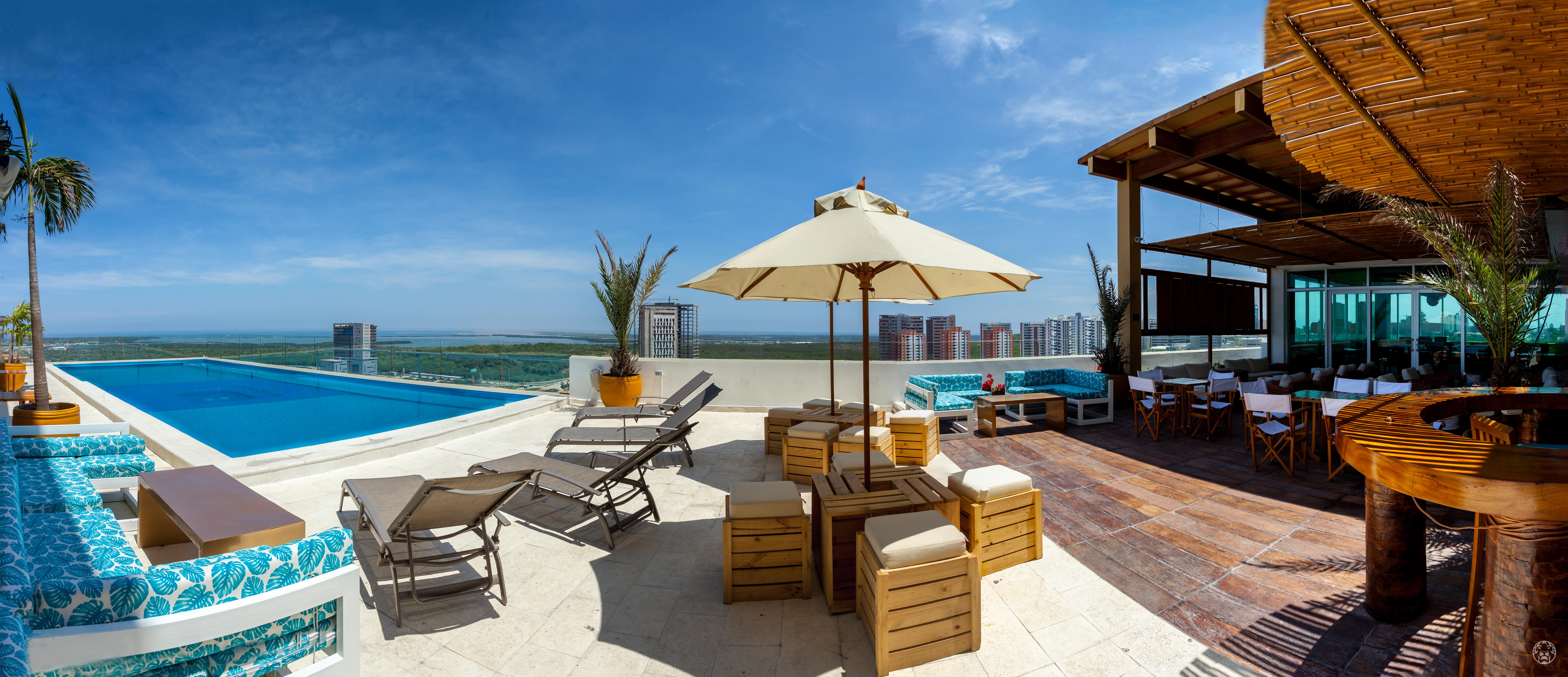 Ghl Collection Barranquilla Hotel Exterior foto Rooftop pool at the hotel
